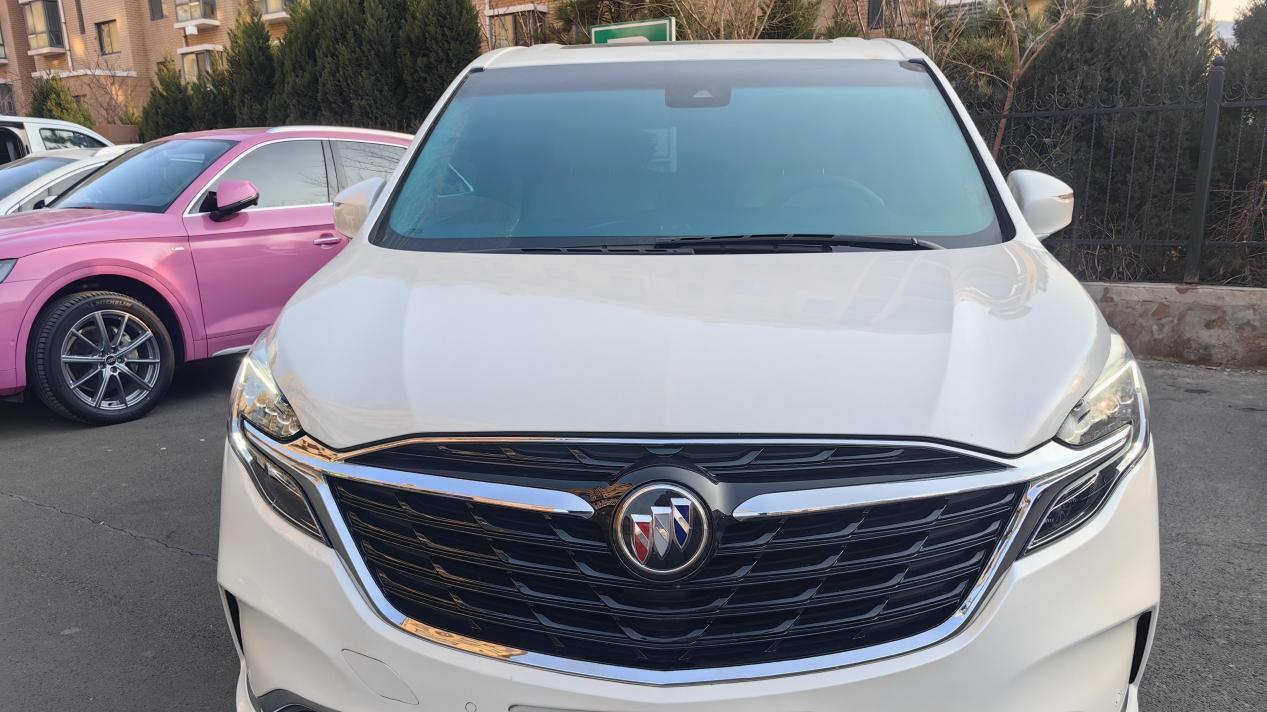 23万预算想买GL8商务接待，22年上牌的别克GL8ES陆尊怎么样？