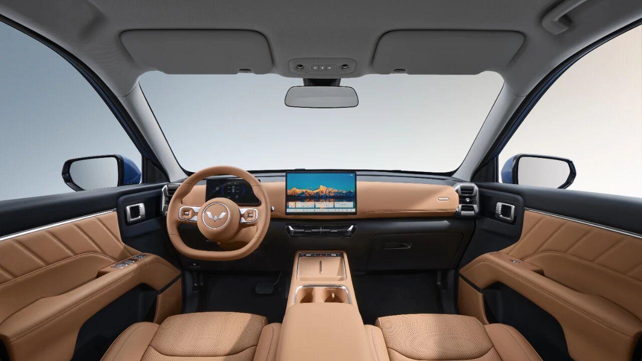 首发权益价5.98万元起！五菱星光560实车亮相，燃油/插混/纯电动力