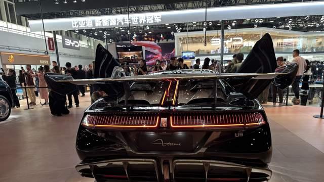 北京车展仰望人气爆表！2026北京车展！U9X“破晓时刻”首发亮相