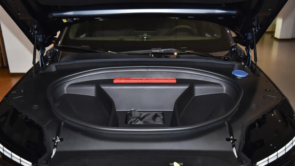 限时起售价45.99万元，纯电续航超700km，沃尔沃EX90上市