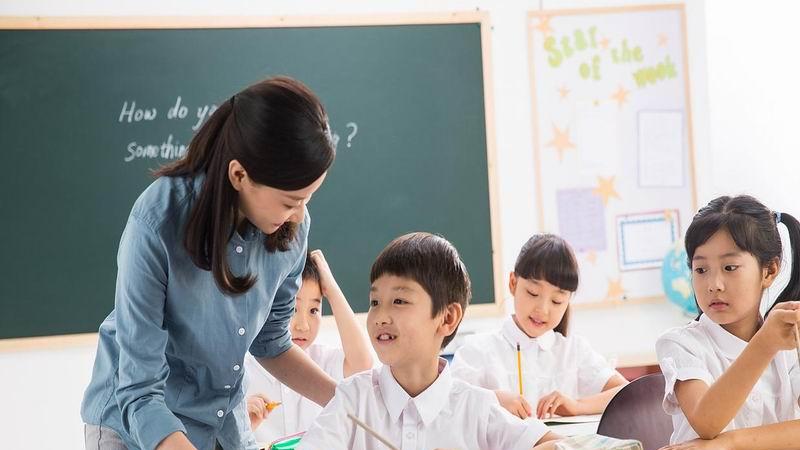 课外辅导：天才的安慰剂，凡人的救命草