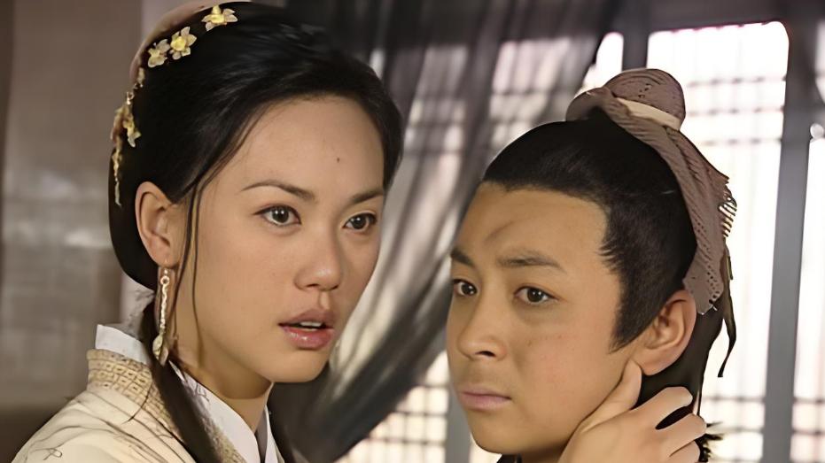 金庸给了她最美容颜，就连小龙女都嫉妒，她却因玩弄感情遗臭万年