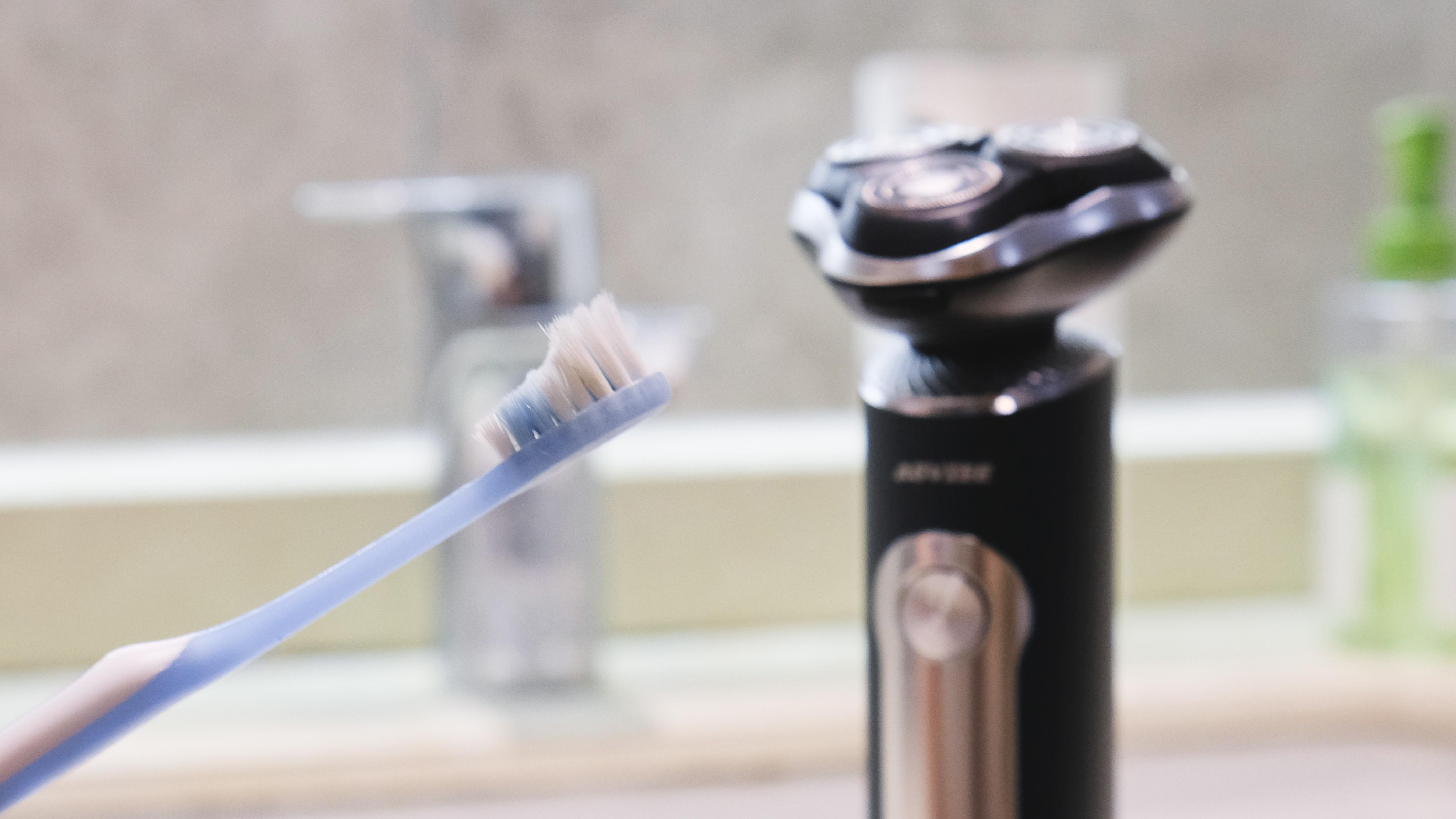 23000高转速性能真能吊打千元旗舰剃须刀？ 未野 MAX 全实测