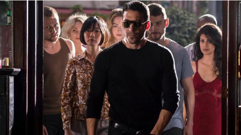 Netflix这一脱，这部限制级美剧，直接爆了