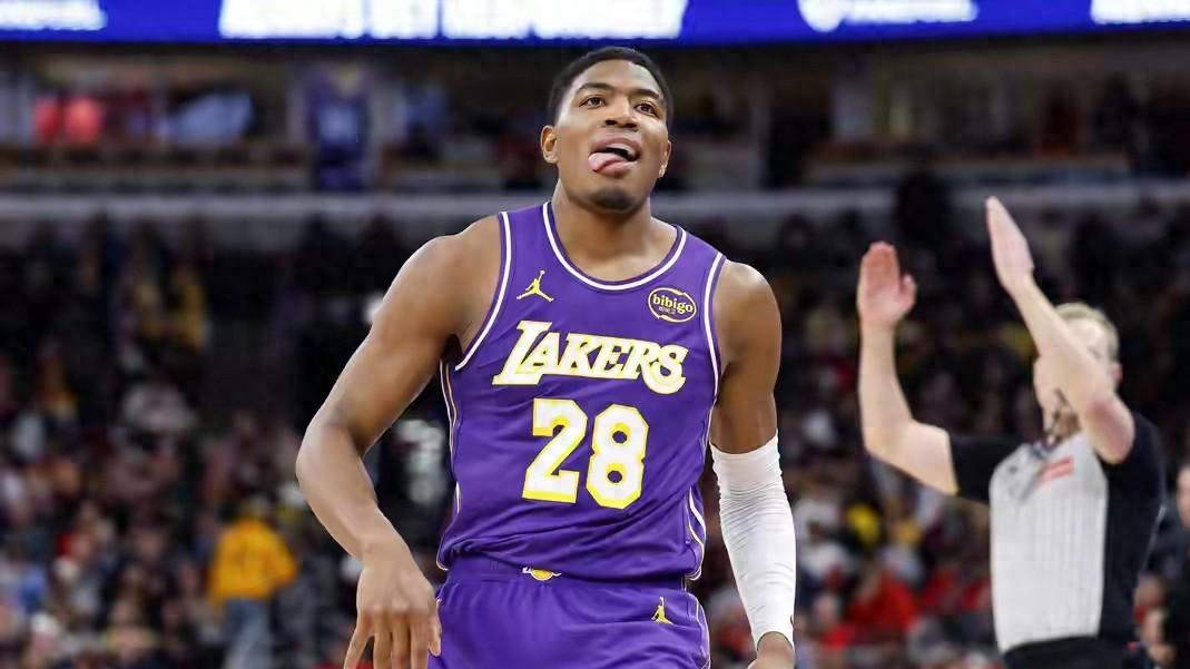 湖人124-104大胜独行侠，詹姆斯28+10+12，八村塁21+3