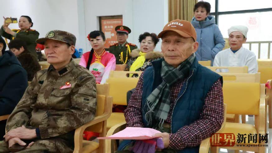 景印文化艺术交流中心老战友文工团新春汇演燃爆全场，掌声雷动泪光闪！