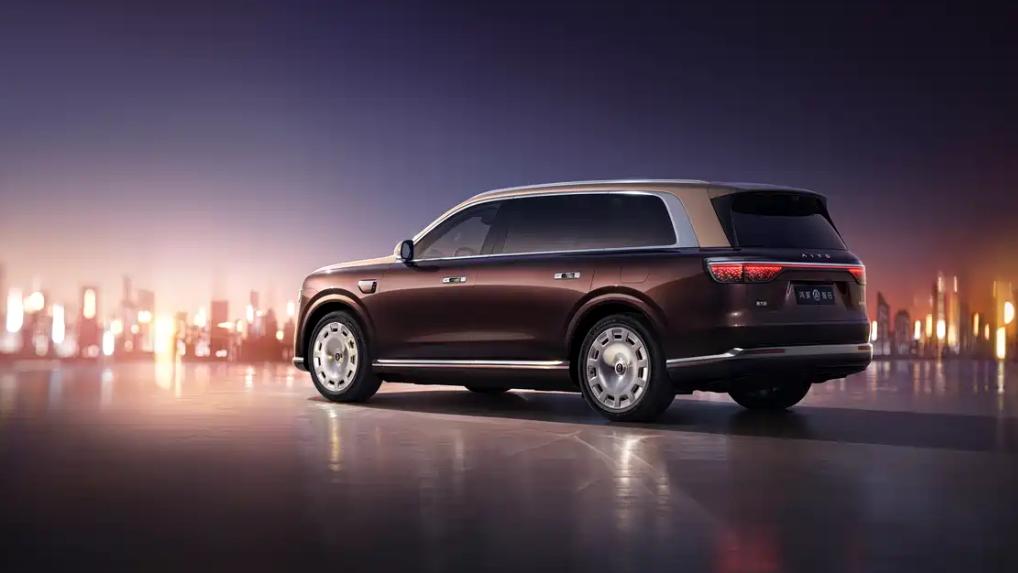 智能与豪华升级，全新一代问界M9