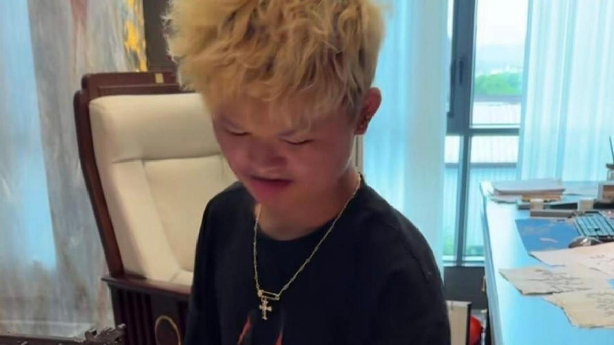 小马云书法周边热销引争议，周兆成：未授权商用必触侵权红线