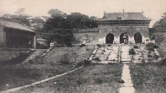 1910 年的沈阳昭陵老照片：百年前皇太极陵寝长这样？