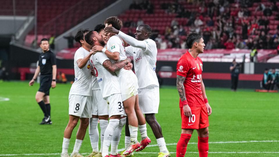 中超积分榜：川渝双雄领跑+云南掉队，泰山擒虎进前五+武汉转正