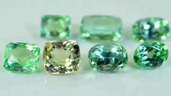 新晋宝藏希登石，不输紫锂辉