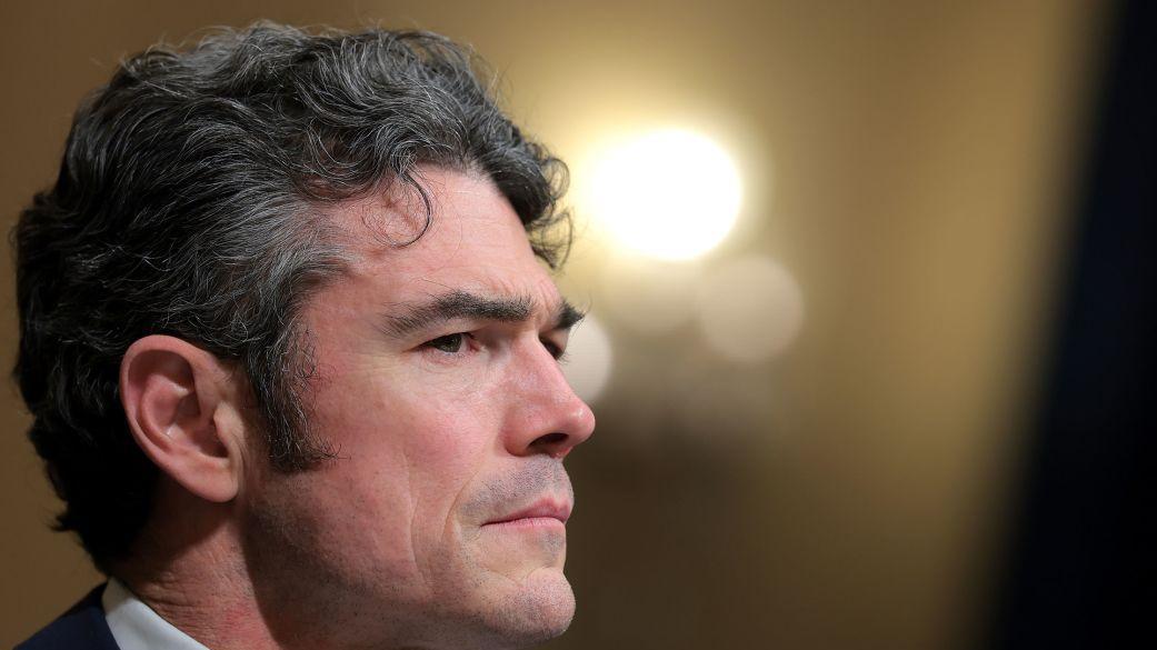 特朗普铁杆下属怒揭白宫内幕：美国深陷战争泥潭，内部彻底翻脸