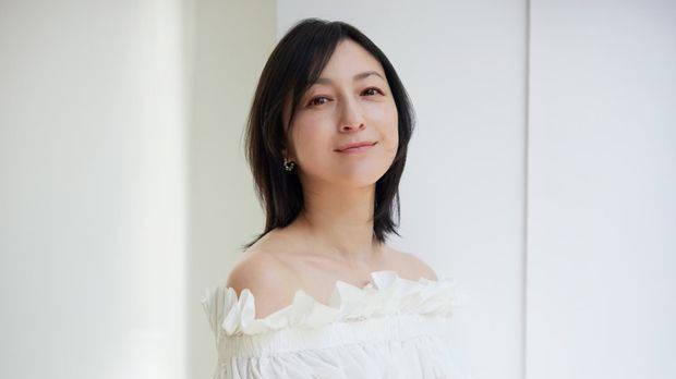 ​45岁广末凉子官宣复出！撞车踢护士后停工一年，健康优先