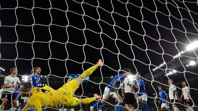 意大利附加赛决赛饮恨，连续三届无缘世界杯！红牌罪人巴斯托尼！