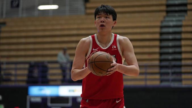 35 分钟 - 14！杨瀚森 G 联赛最差一战，对位被打爆，正负值全场垫底