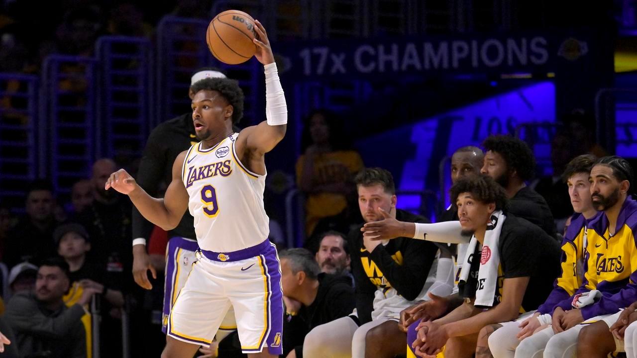 老詹重返骑士，湖人获场均27.9分前锋和13.3分中锋