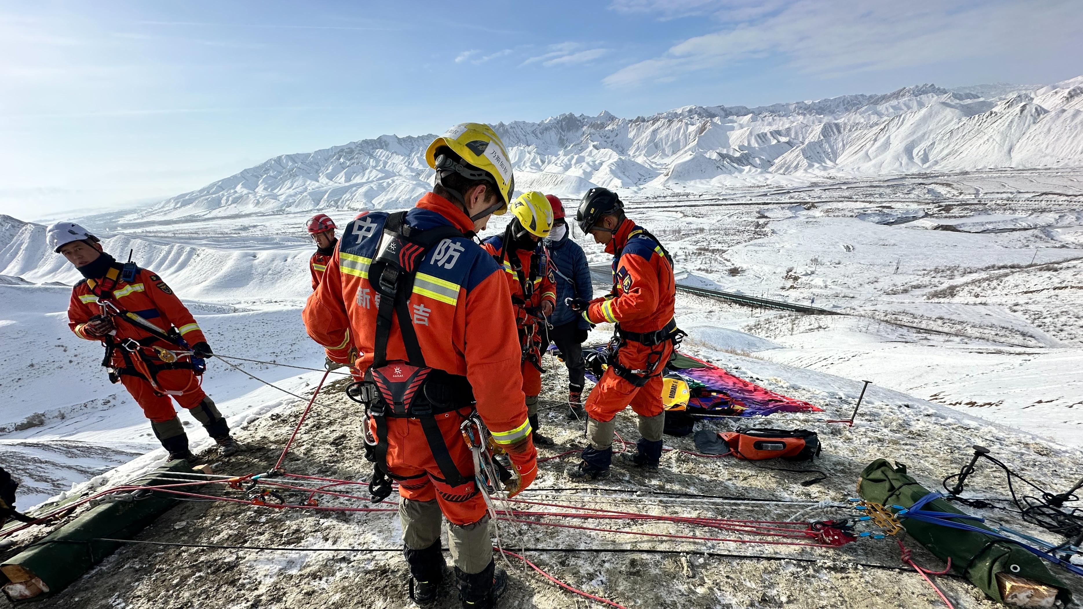 户外露营/景区救援缺技能？户外专属培训+国家证，守护出行安全