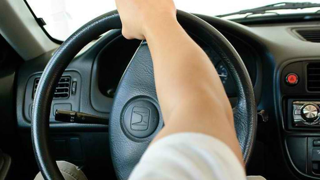 为啥电子助力没有液压助力手感好？