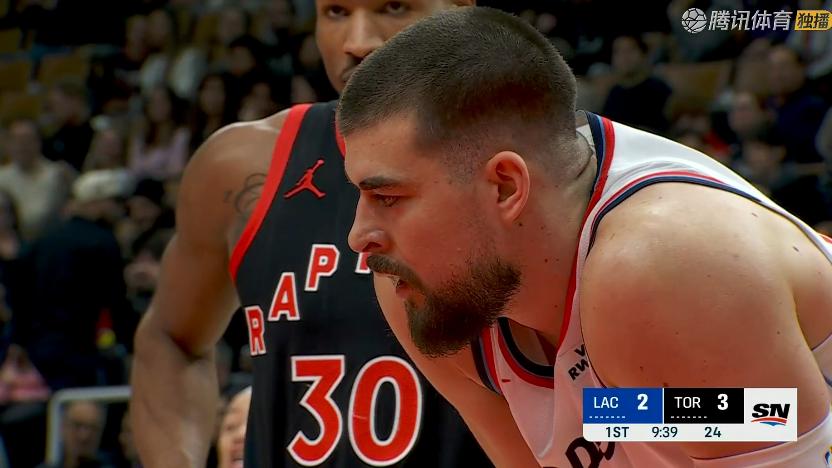 五连胜，冲进附加赛区！哈登31+2+10，赛后巴恩斯一把抱住哈登