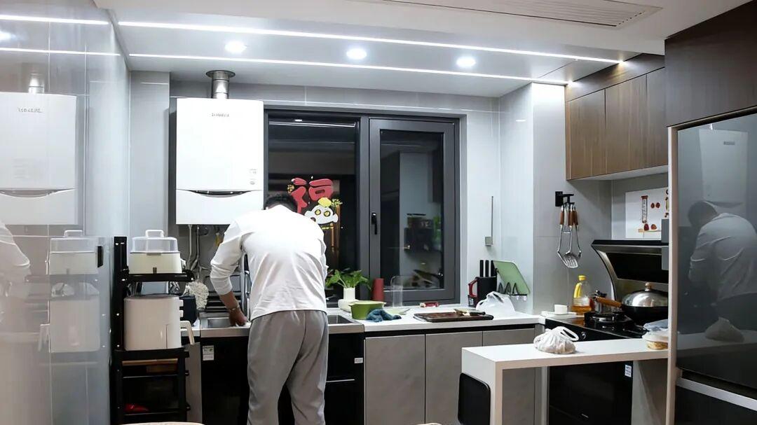 为什么老婆对外人都好，偏偏只对你发脾气？