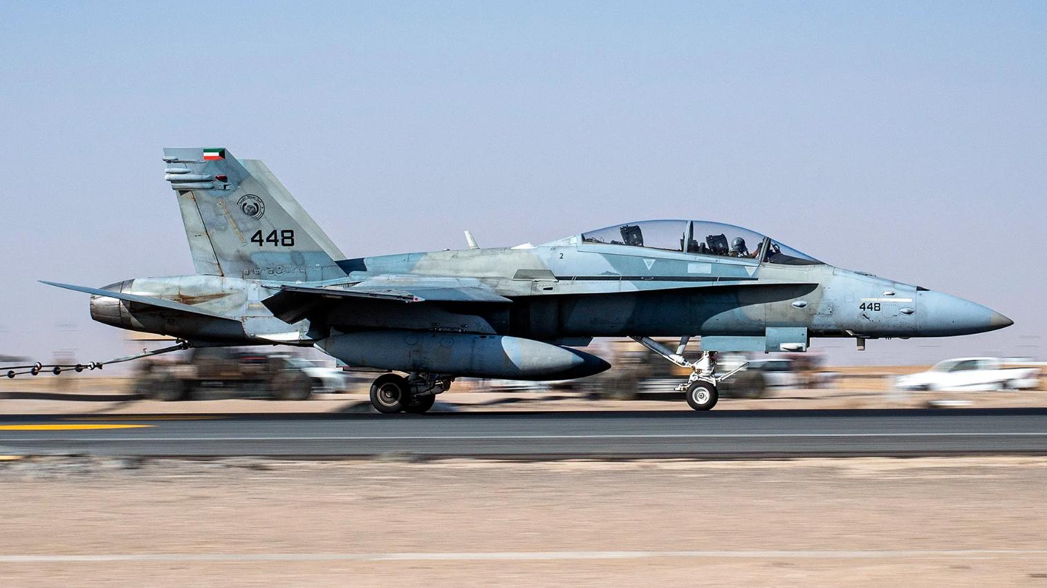 科威特空军打爽了？1架F-18击落3架F-15，美军想掩盖真相却未成功