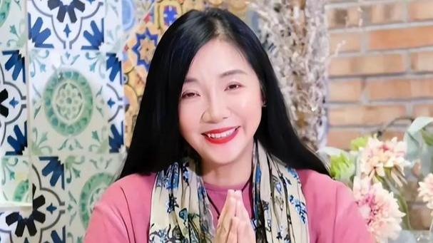 前亚视当家花旦亮相！