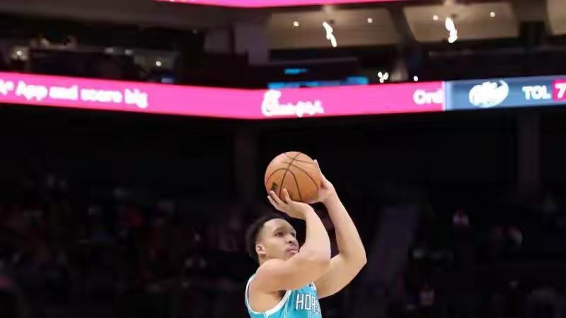 火箭、黄蜂休赛期计划4换2大交易！核心后卫驰援休斯顿！