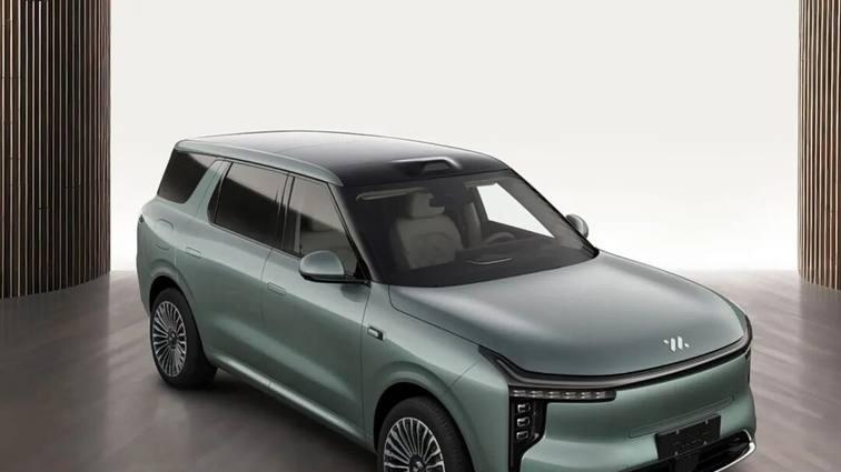 千问大模型+线控底盘！智己LS8锁定2026年“最强8系SUV”