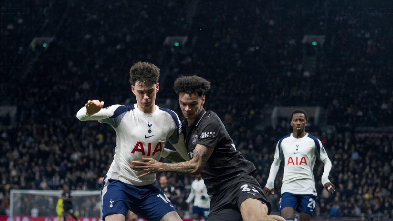 曼城2-2遭热刺逼平，近6轮仅1胜哈兰德低效，索兰克双响封神