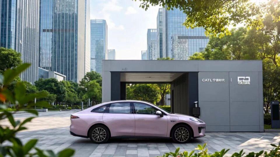 兆瓦闪充 VS 99秒换电，谁才是纯电家轿补能最优解？