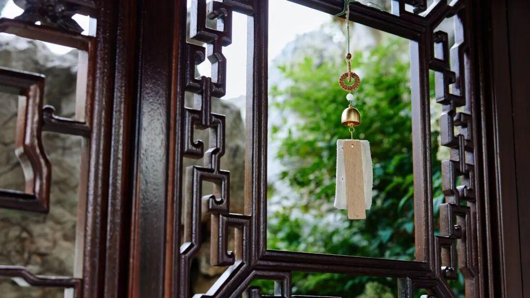 窗外有一物，财神不光顾