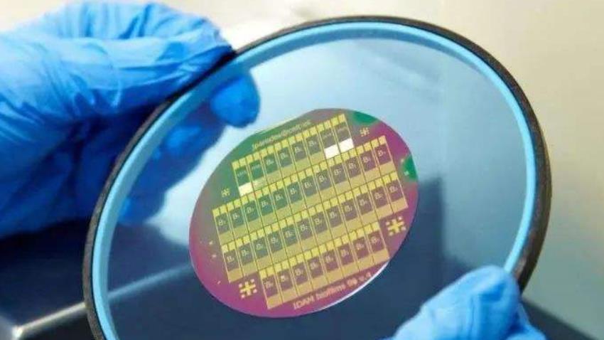 不黑不吹，决定芯片产业胜负的，从来不是设计、制造2nm芯片