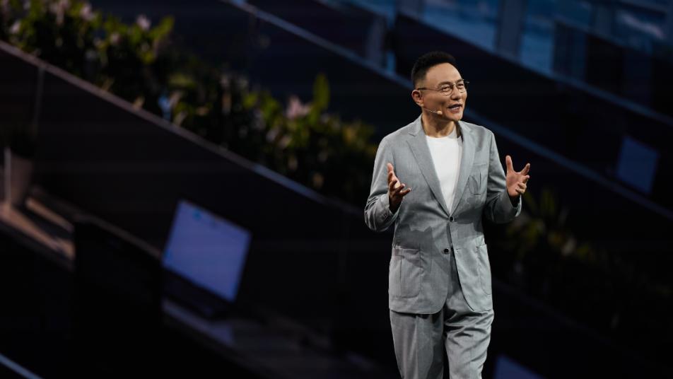 罗振宇跨年演讲：“紫领” 崛起 3100 万岗位机遇！