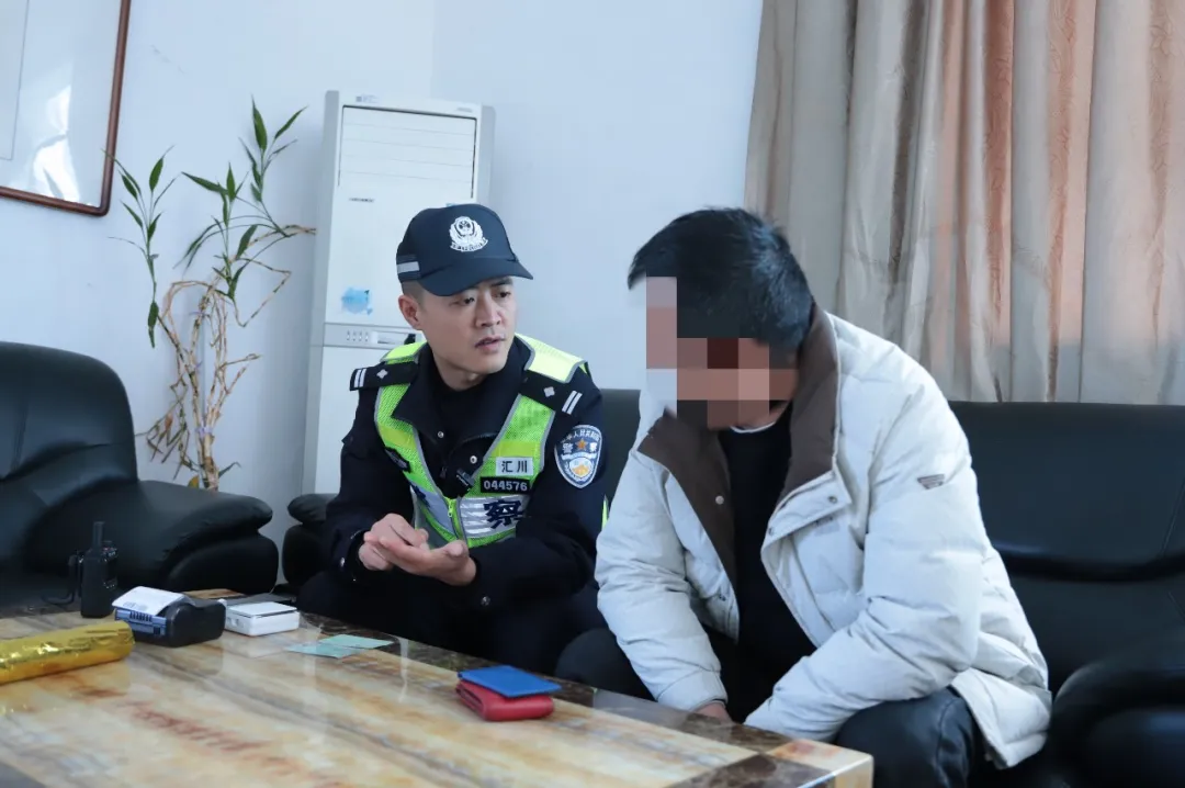 逆向行驶被举报→依法查处！汇川交警提醒您：别做马路的“逆行者”！