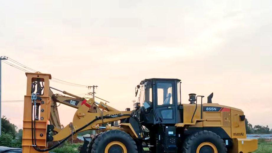 ​装载机高速液压夯实机：江河堤坝加固的秘密武器