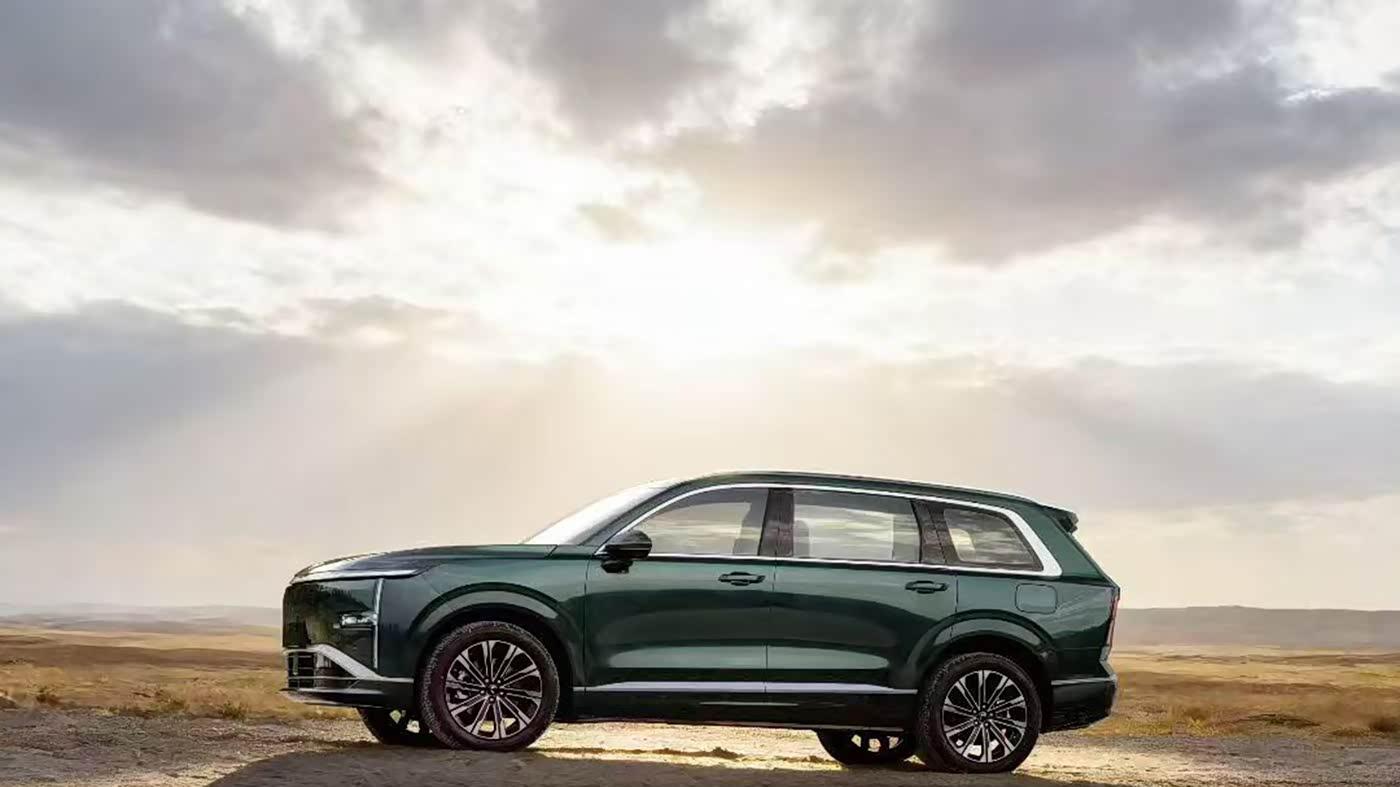 五菱搞了一辆“人民的大六座”？