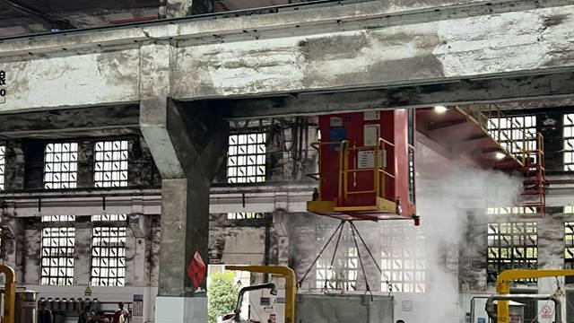 月下但闻酒鬼酒，犹胜人间百花芳