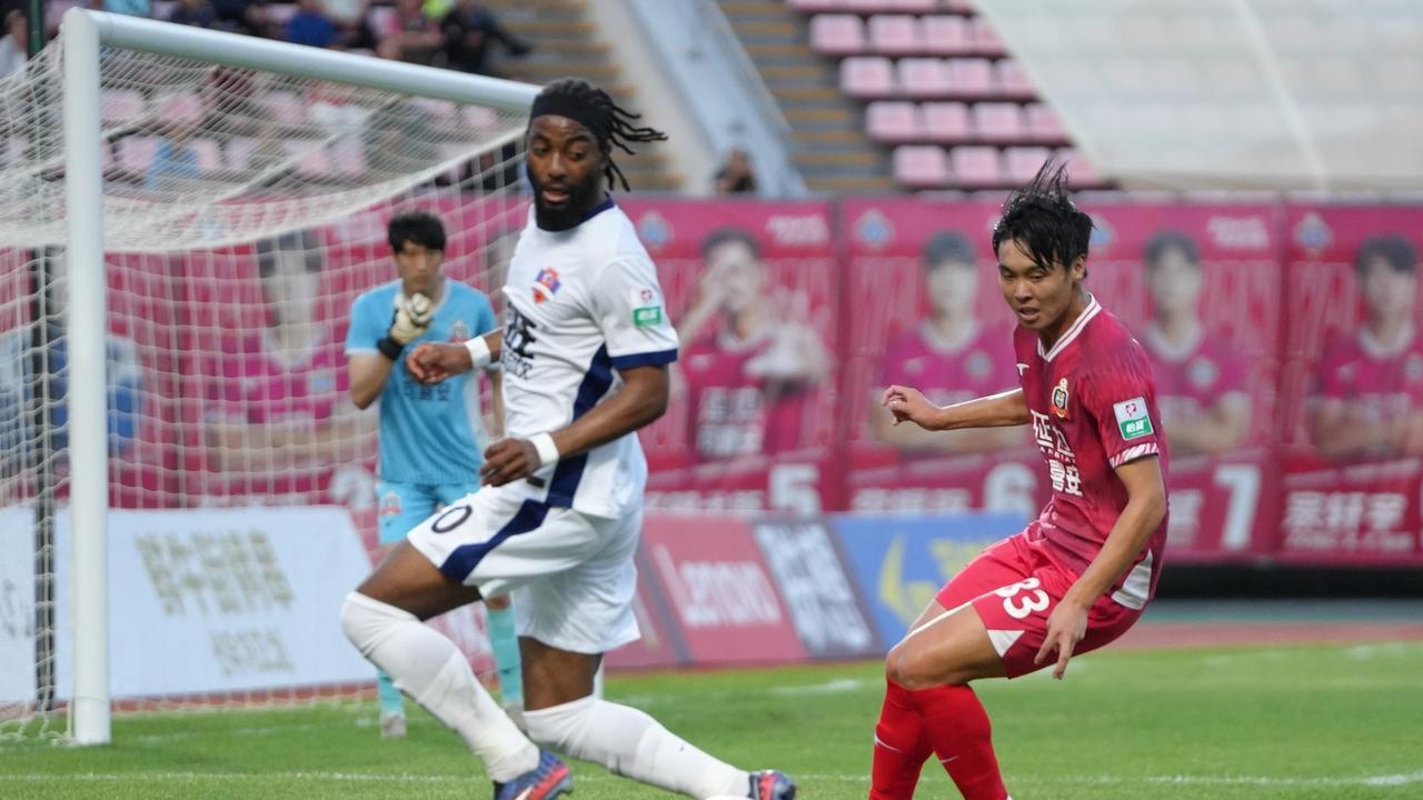 福布斯蝎子摆尾式进球，延边龙鼎2-1梅州客家，连续5轮保持不败