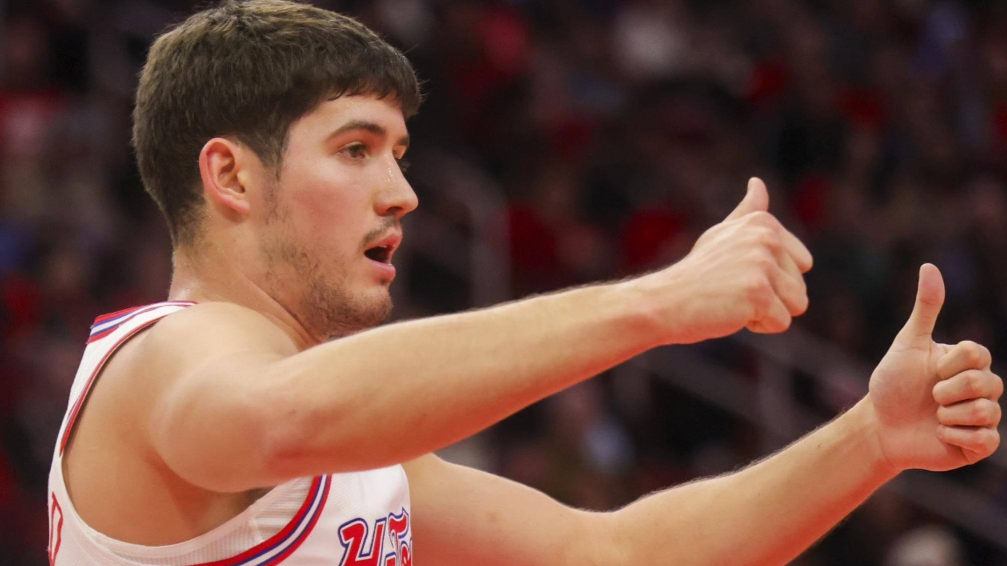 火箭逆转2将嗨了！谢泼德直指防守展兴奋，杜兰特回应第三节逆袭