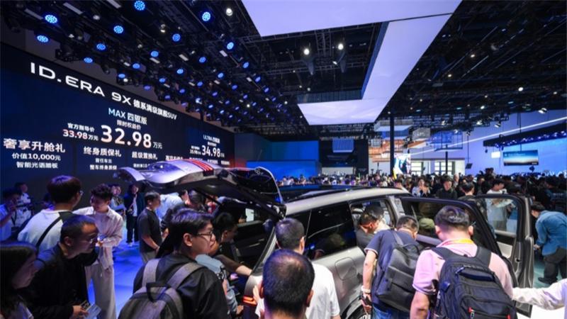 一小时锁单破万，到底哪些人在买大众ID. ERA 9X？