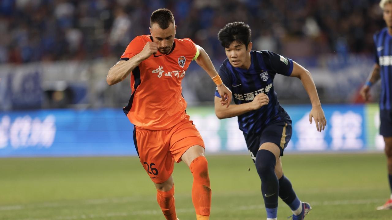 3-1击败中超前冠军，青岛海牛豪取3连胜，叶博亚一球一助攻