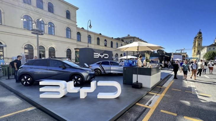 硬核登顶！比亚迪纯电销量超特斯拉，海外市场成增长引擎