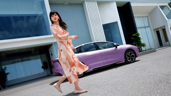 江铃集团新能源羿驰05 705MAX神行版：跨城出行，续航无忧新体验