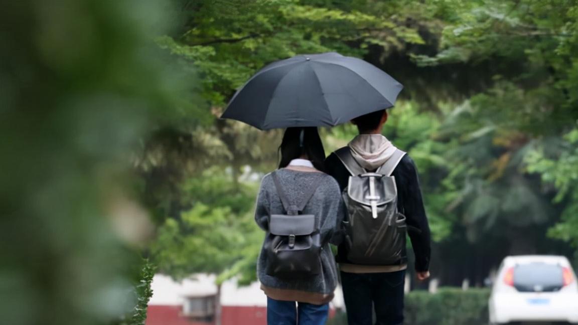 02年，上海女孩嫁巴勒斯坦难民，连生5个混血儿子，如今怎样了？
