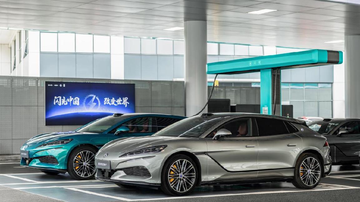 最美 GT登场！腾势Z9GT 闪充9分钟续航超千公里