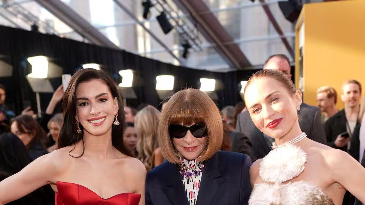 《穿普拉达的女王2》首映红毯封神，原班人马重磅回归