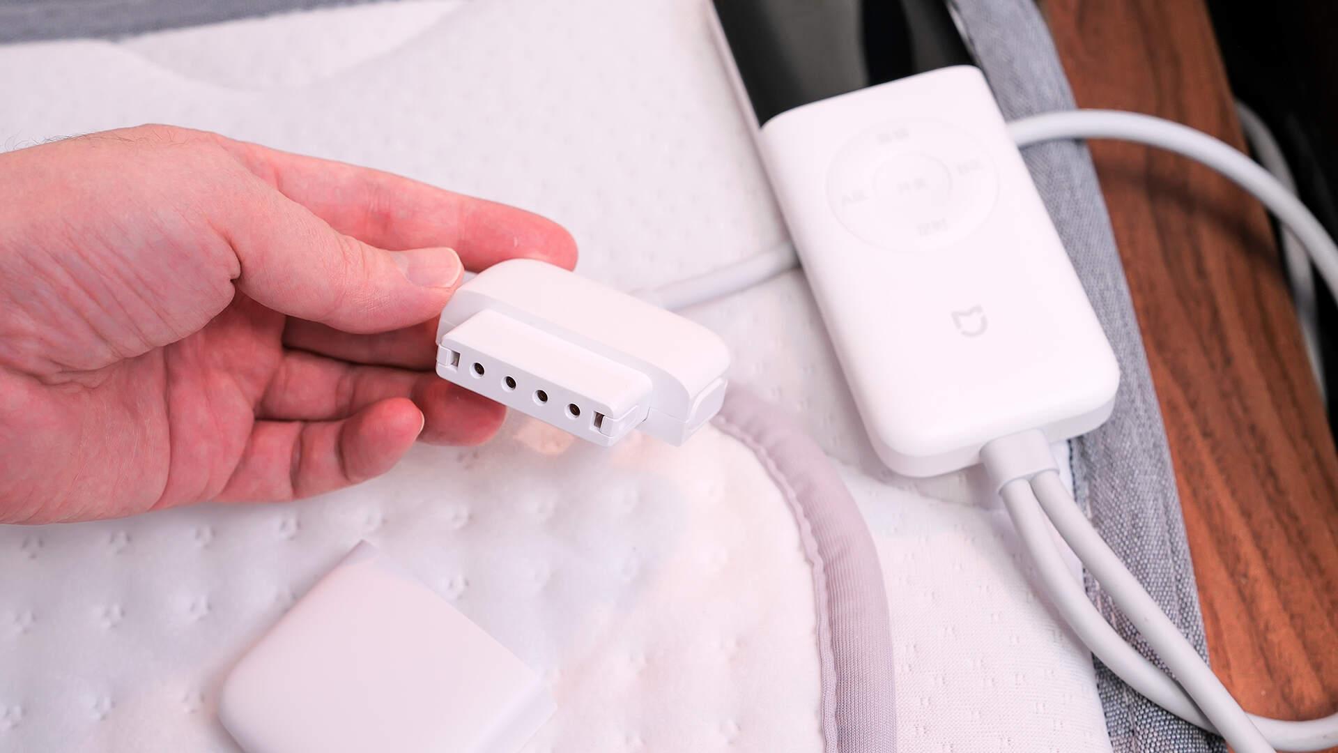 室内温度低，晚上睡觉冷怎么办，米家双温双控除螨电热毯伴你温暖