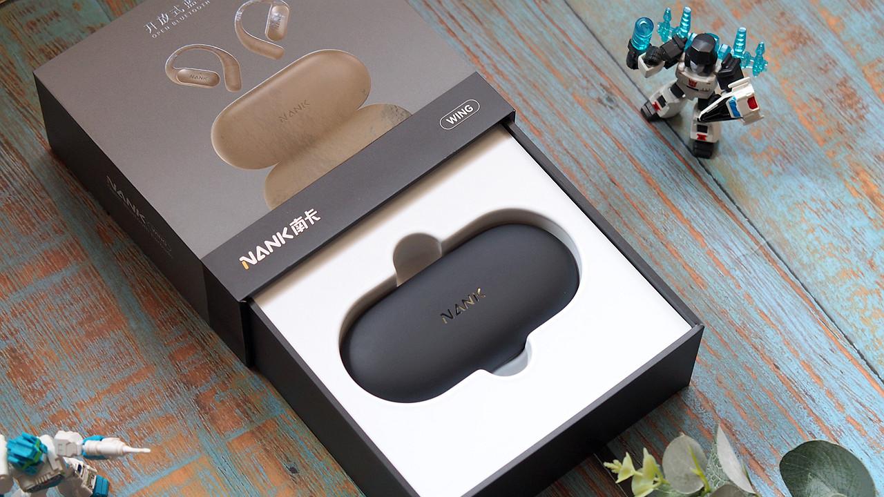 舒适佩戴再升级，南卡wing开放耳机天花板。