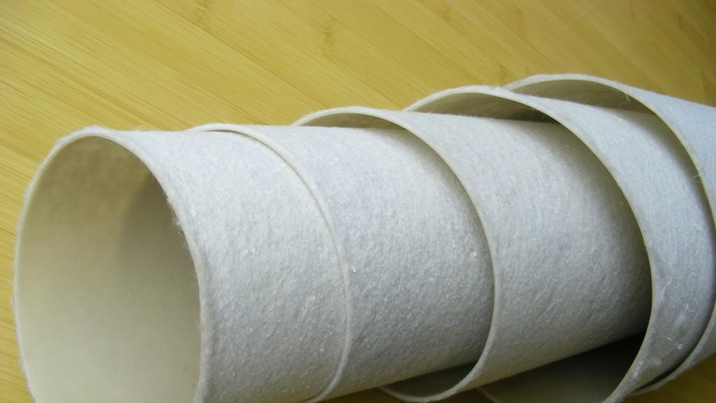 环保型复合土工膜的材料成分解析：可降解成分占比与生态兼容性测试