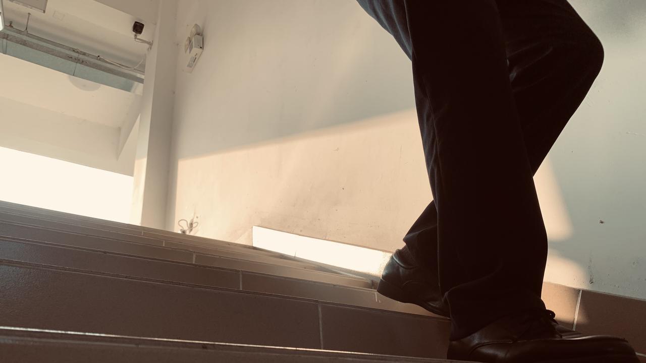 从普通到卓越：经济师职称进阶攻略